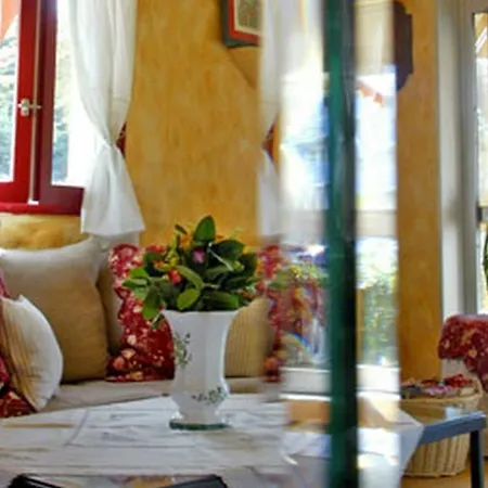 Maya 2* קבלייר-סור-מר